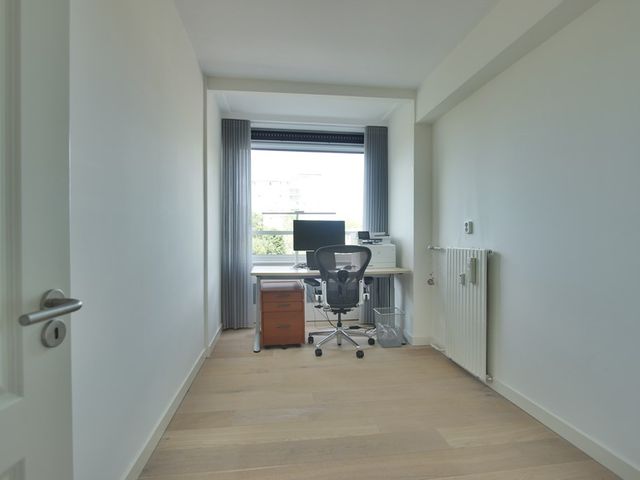 Meander 807, Amstelveen