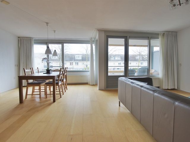 Dignahoeve 54, Amstelveen