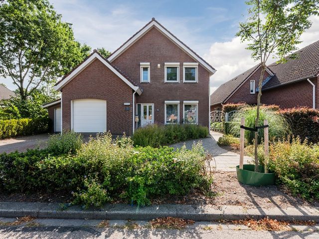 Lariksstraat 74, Echt