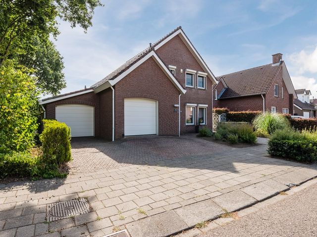 Lariksstraat 74, Echt
