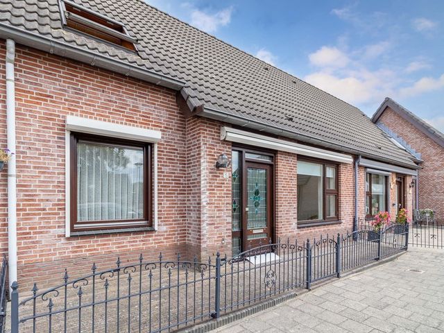 Voor Anker 15, Bunschoten-Spakenburg