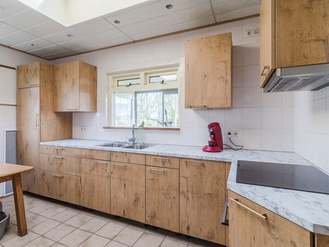 Zuidbuurt 1, Maasland