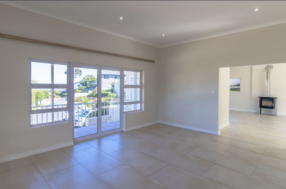 Thyme Close 7