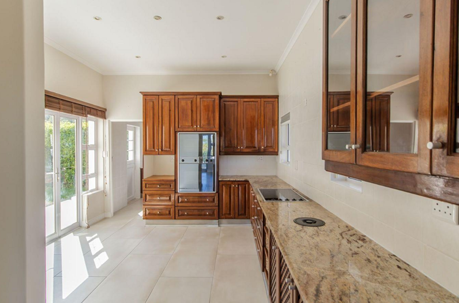 Thyme Close 7