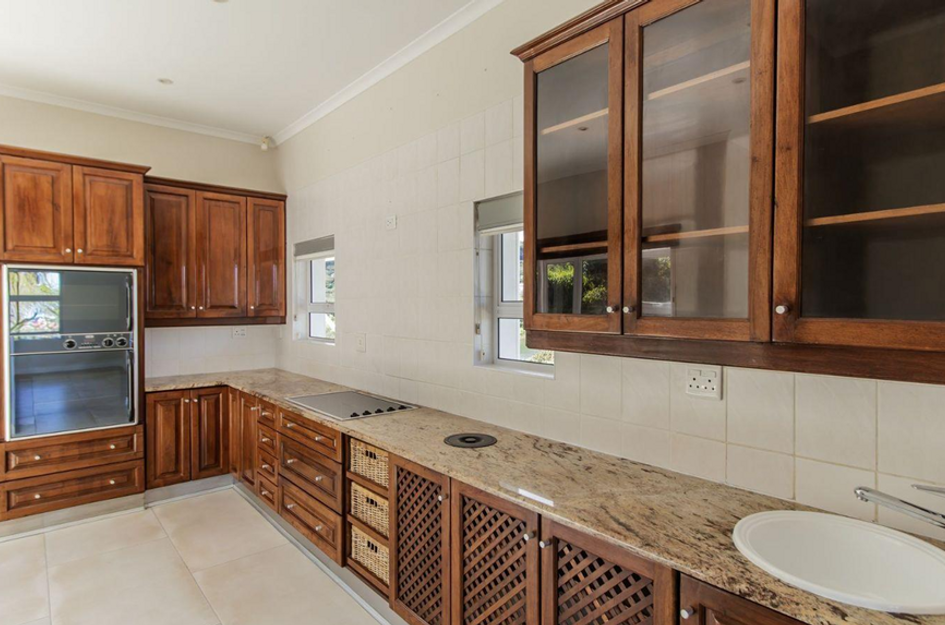 Thyme Close 7