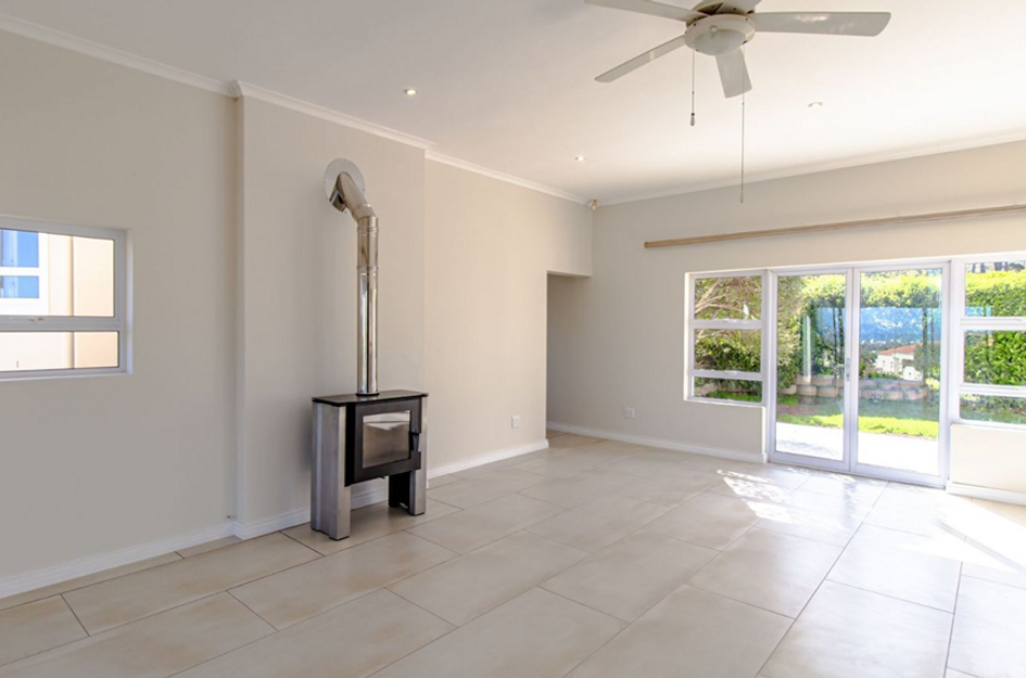 Thyme Close 7