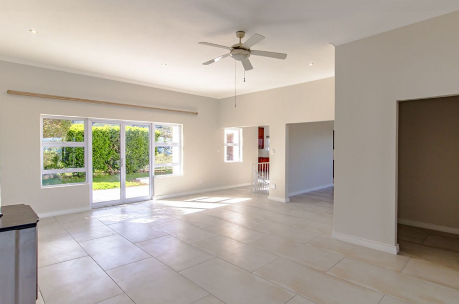 Thyme Close 7