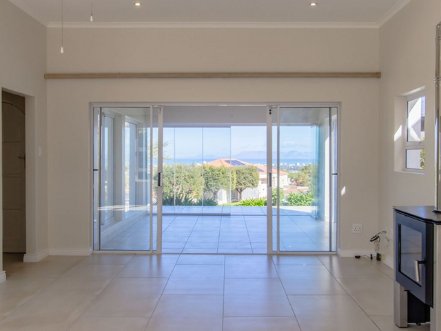 Thyme Close 7, Cape Town