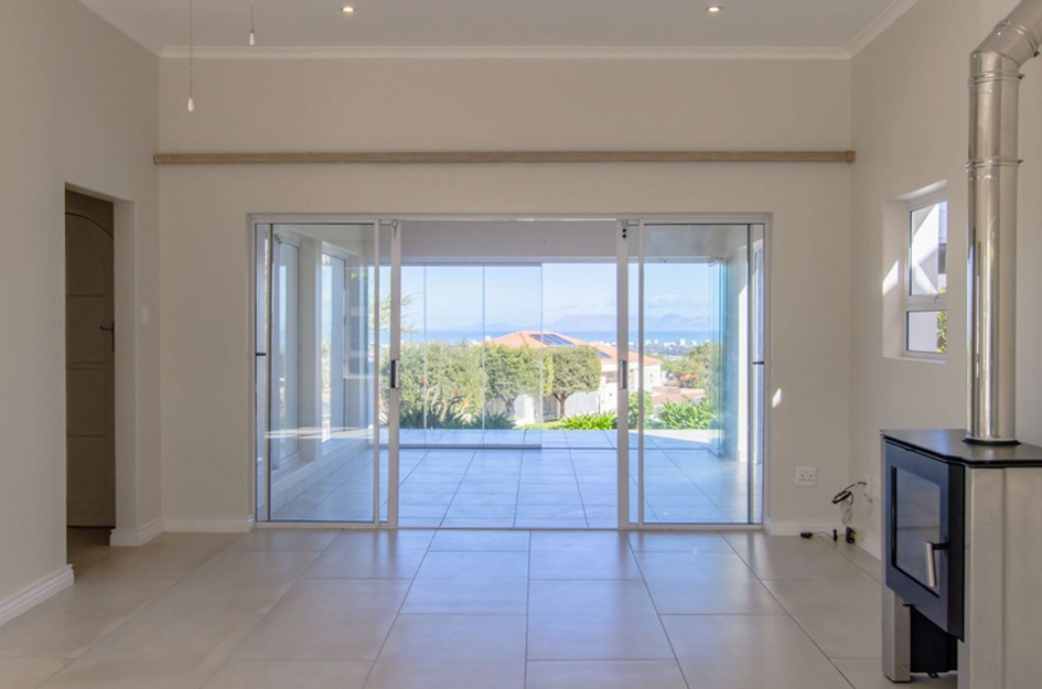Thyme Close 7
