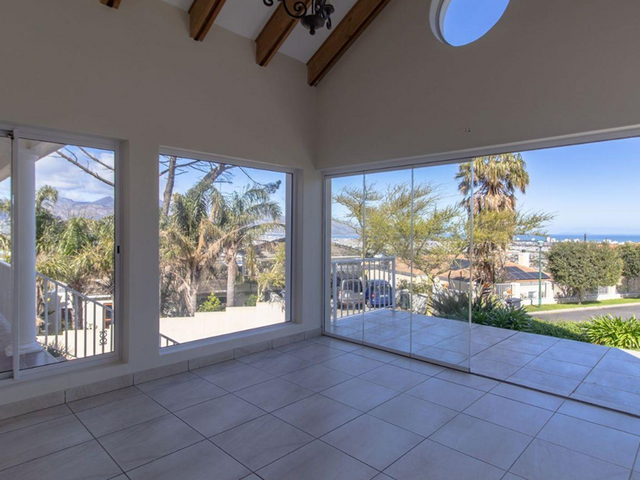 Thyme Close 7, Cape Town