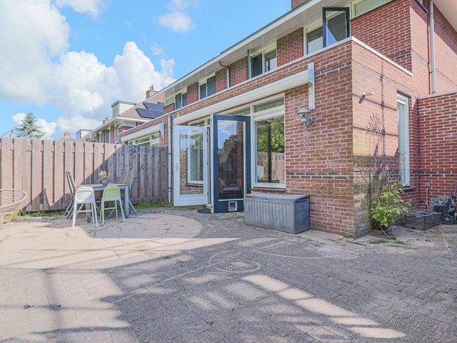 Hallerweg 60, Wijdewormer