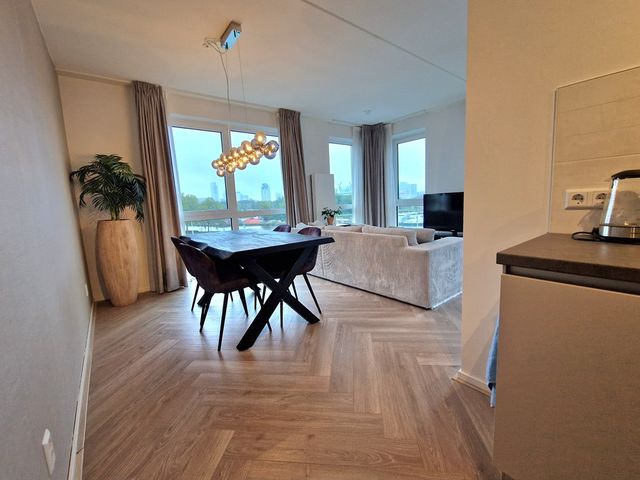 Laakweg 30T, 's-Gravenhage