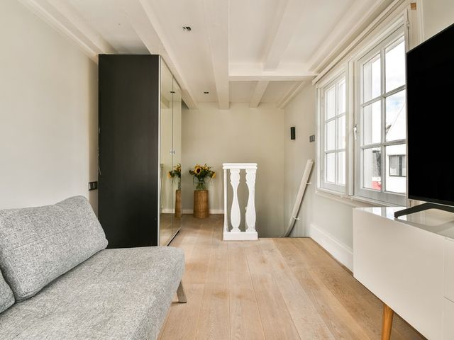 Gouwenaarssteeg 24, Amsterdam