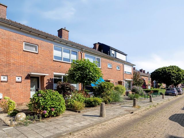 Akeleistraat 36, Enschede