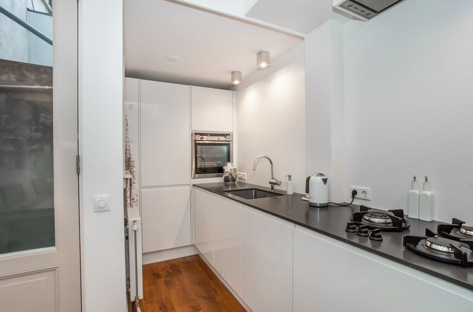 Oudezijds Voorburgwal 34