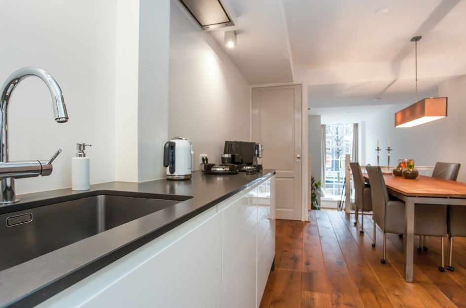 Oudezijds Voorburgwal 34