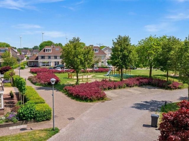 Regenwulplaan 34, 's-Hertogenbosch