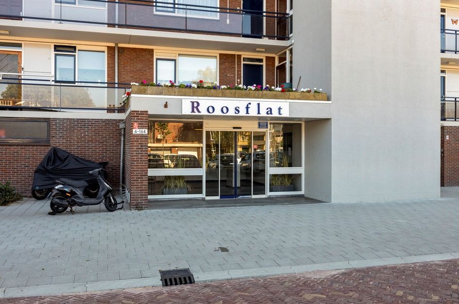 Roosstraat 32