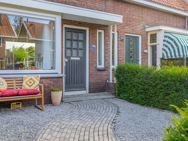 Lodewijk van Nassaustr 17, Zwijndrecht