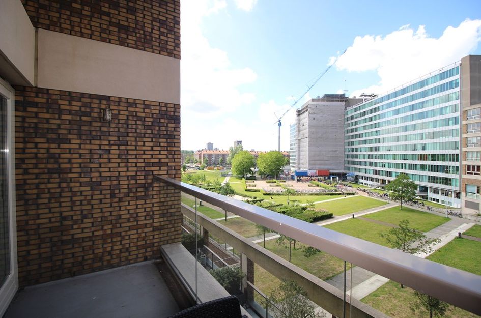 Hoofdweg 937