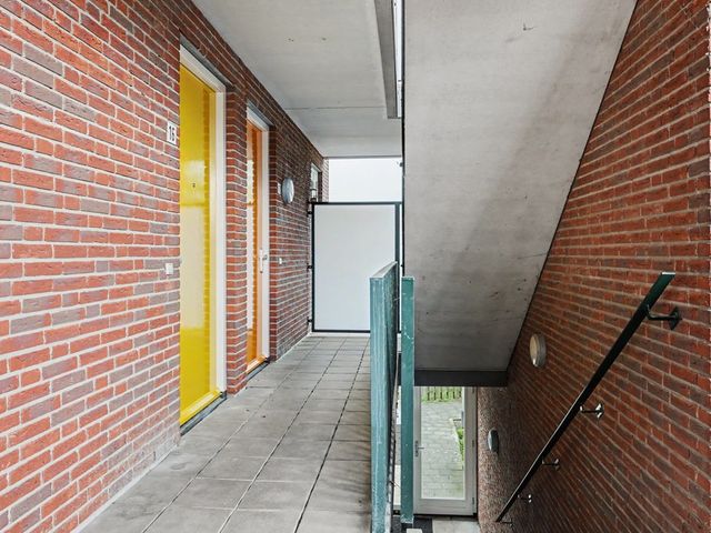 Staringhof 16, Tilburg