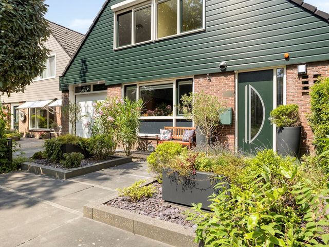 Uitlaat 20, Grootebroek