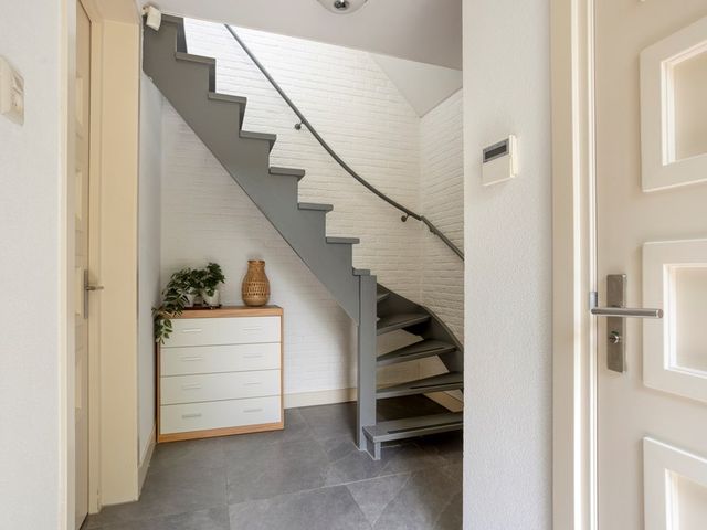 Uitlaat 20, Grootebroek