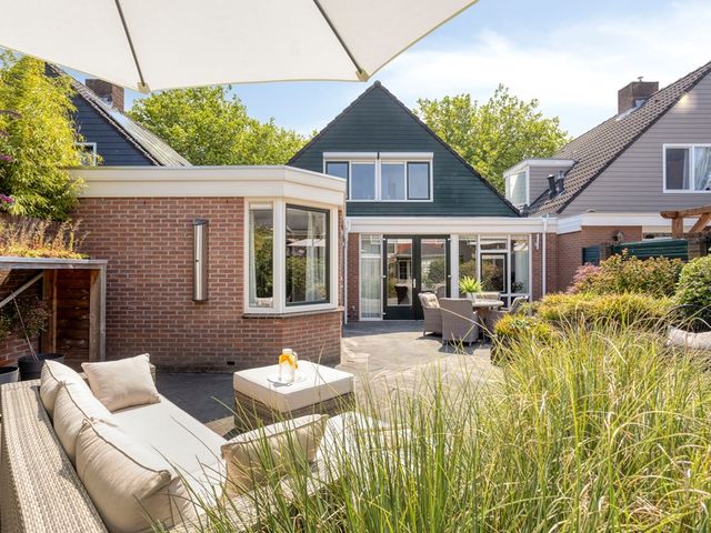 Uitlaat 20, Grootebroek