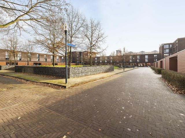 De Heerlijkheid 83, Hendrik-Ido-Ambacht