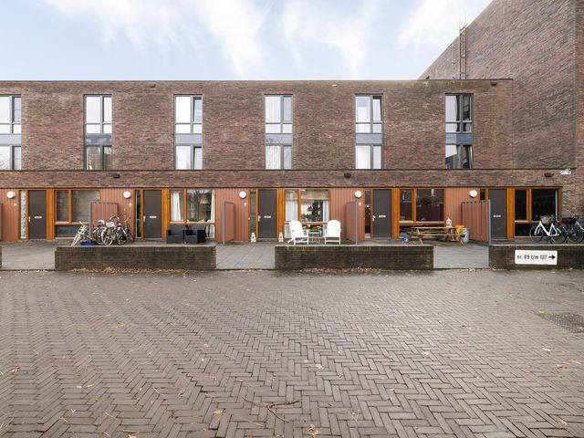 De Heerlijkheid 83, Hendrik-Ido-Ambacht