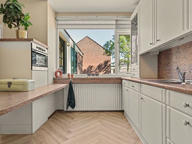 Batiststraat 1, 's-Gravendeel