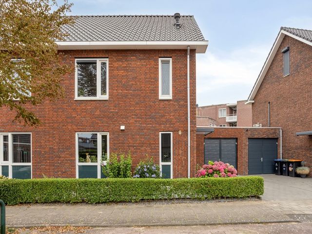 Folkertsstraat 7, Arkel