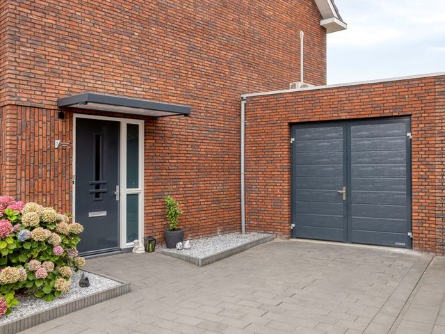 Folkertsstraat 7, Arkel