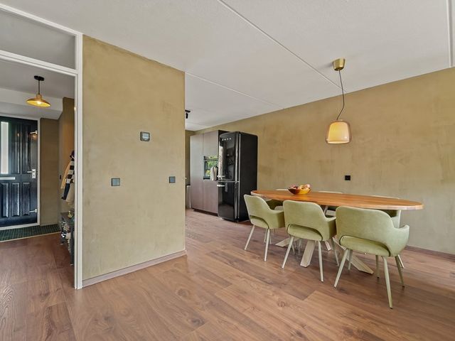 Werve 25, Maasland