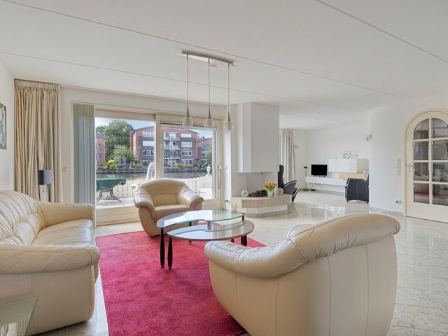 Hoofdstraat 130A, Leiderdorp