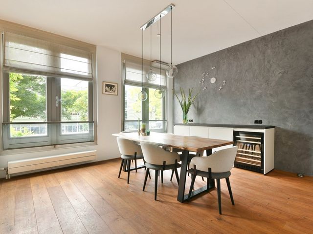 Maassluisstraat 1, Amsterdam