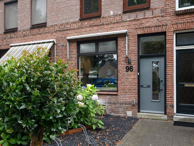 Oude Vriezenveenseweg 96, Almelo