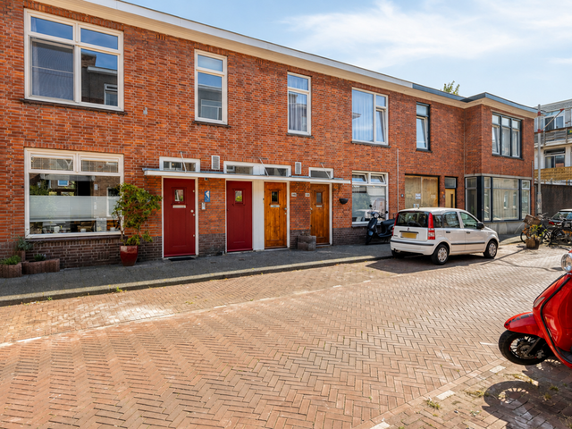 Bussumsestraat 142, 's-Gravenhage