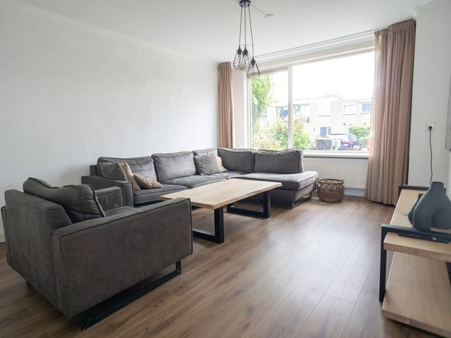 Saturnuslaan 33, Heerhugowaard