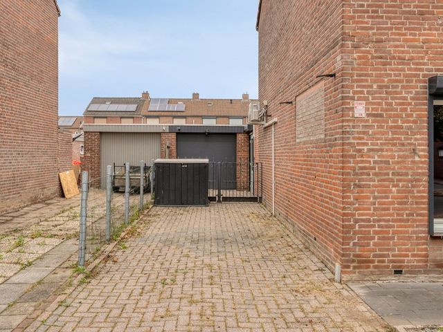 Mgr. Hanssenlaan 38, Hoensbroek