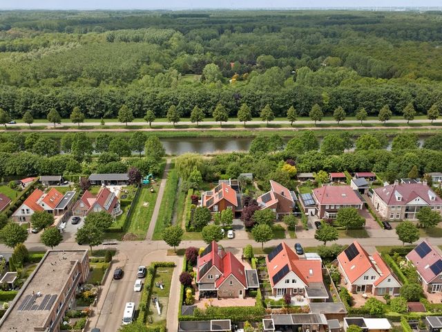 Fitislaan 38, Zeewolde