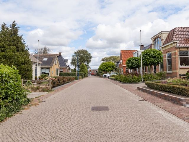 Westerbuorren 11, Tzummarum