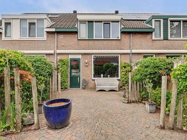 Dotterbloemstraat 3, Klaaswaal