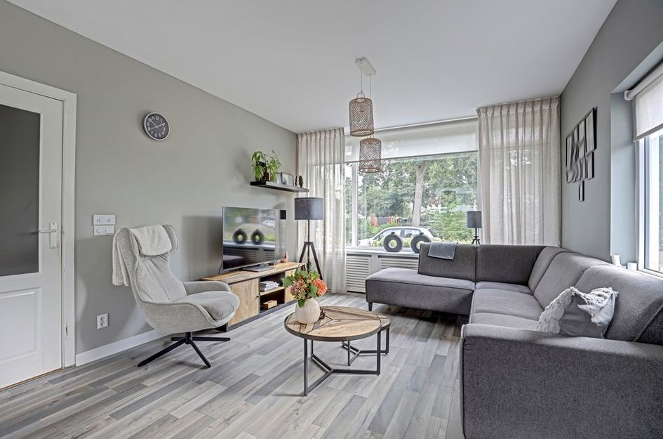 Mr. Treubstraat 5