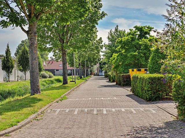 Prins Clausstraat 4, Strijen