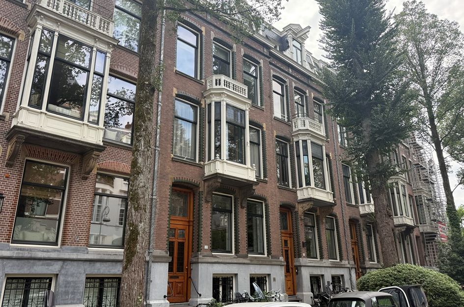 Van Eeghenstraat 117B