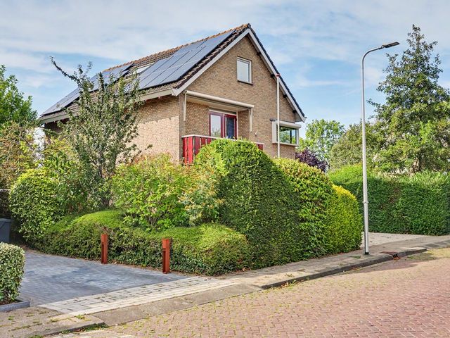 Noordstraat 31, Strijen