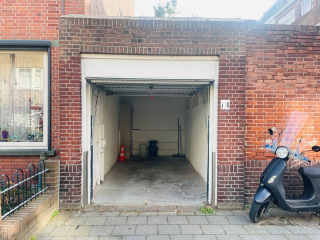 Bennekomstraat 100, 's-Gravenhage