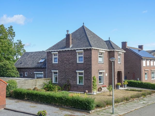Daalakkerstraat 4, Horn