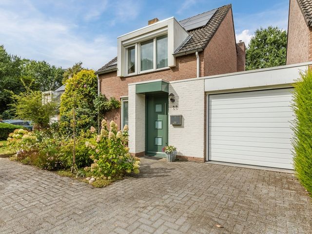 Merovingenstraat 88, Sittard